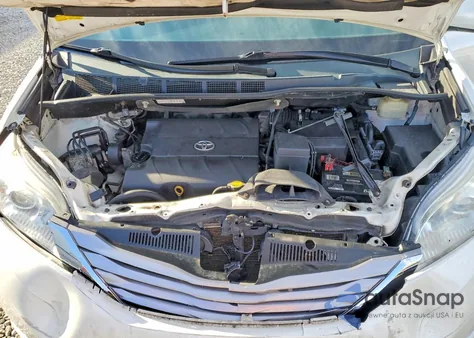 2016 Toyota Sienna Xle z USA, uszkodzony, nr VIN 5TDYK3DC5GS720789